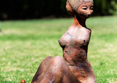 Pequeñas zoologías humanas escultura de Sara Palacios